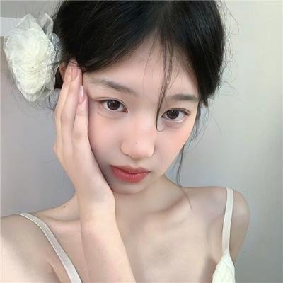 动态漫画·开局强吻裂口女 封面