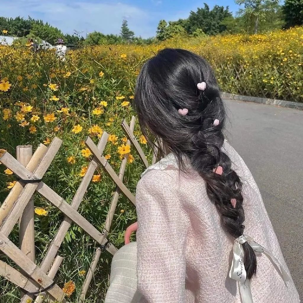 蒂法有麻烦了 封面